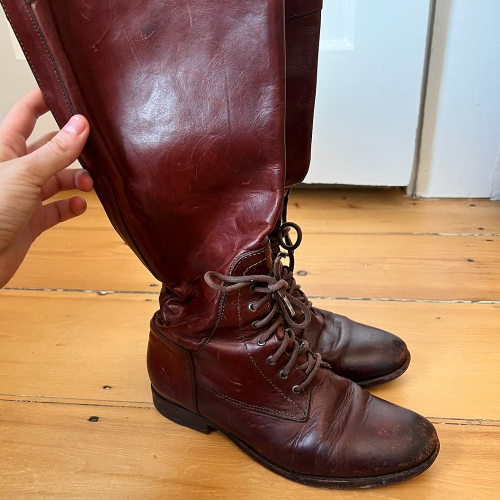 Gorgeous Brown Frye Tall Flat Lace Up Leather Boots